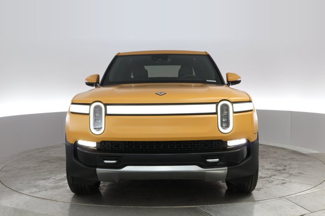 2022 Rivian R1T — photo 6 of 39