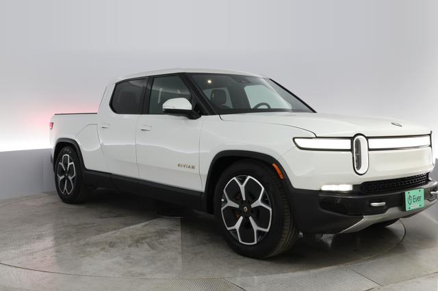 2022 Rivian R1T — photo 6 of 28