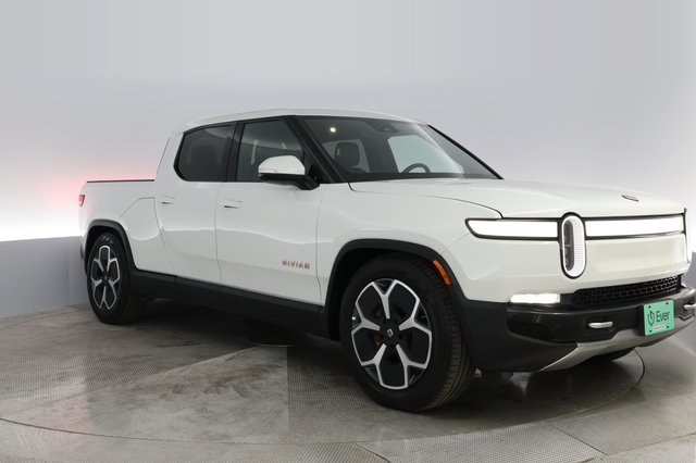 2022 Rivian R1T — photo 6 of 28