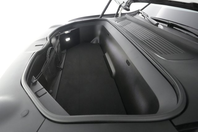 2022 Rivian R1T — photo 20 of 28