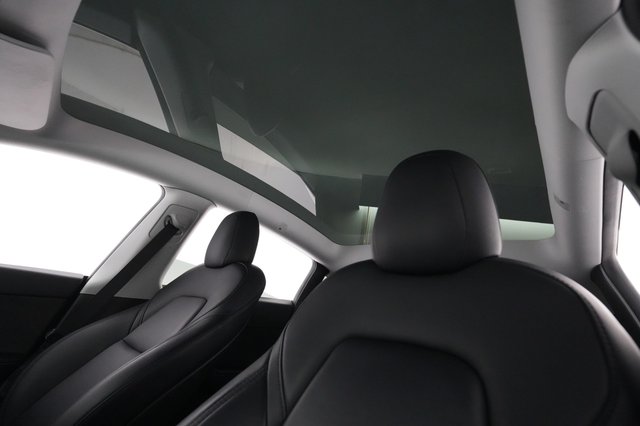 2020 Tesla Model Y — photo 18 of 22