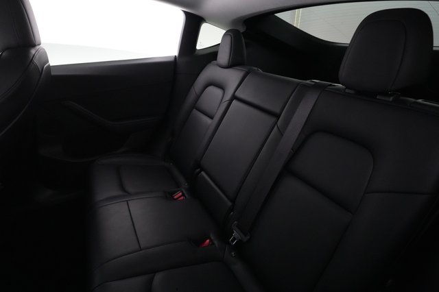 2020 Tesla Model Y — photo 16 of 22