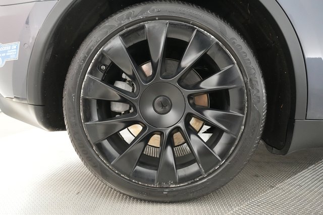 2020 Tesla Model Y — photo 14 of 22
