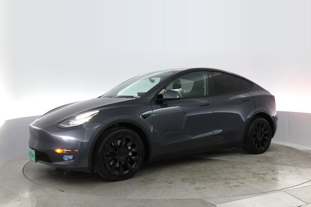 2020 Tesla Model Y — photo 10 of 22