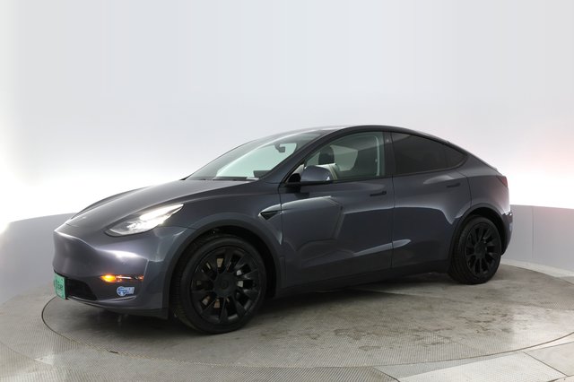 2020 Tesla Model Y — photo 10 of 22