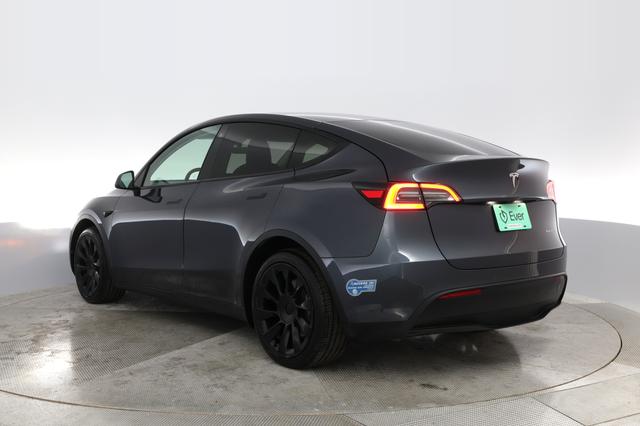 2020 Tesla Model Y — photo 9 of 22
