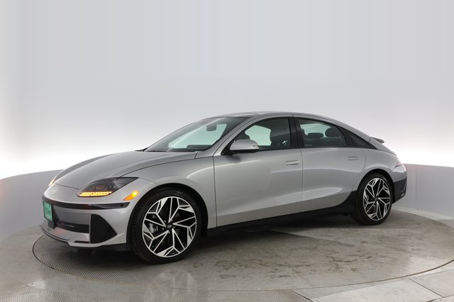 2023 Hyundai IONIQ 6 — photo 12 of 25