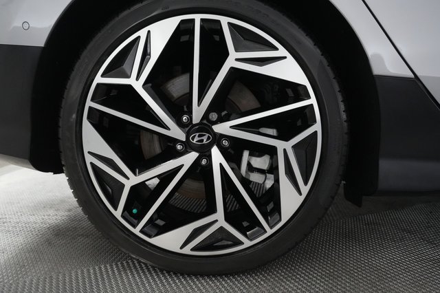 2023 Hyundai IONIQ 6 — photo 20 of 25