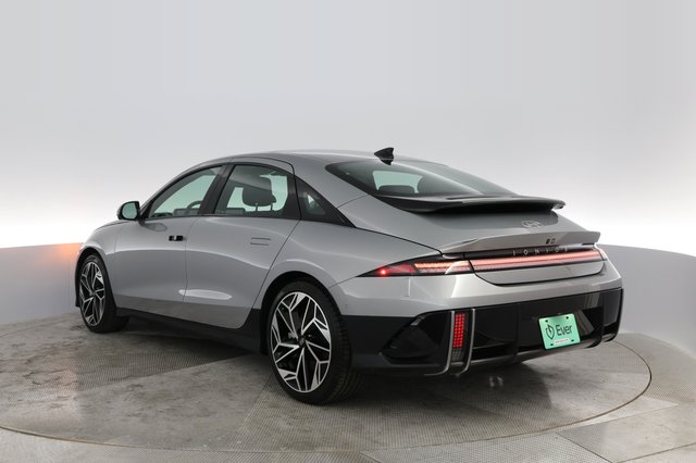 2023 Hyundai IONIQ 6 — photo 11 of 25