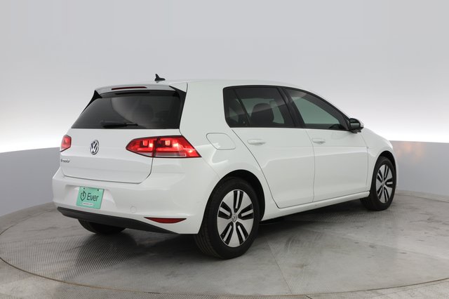 2016 Volkswagen e-Golf — photo 2 of 27