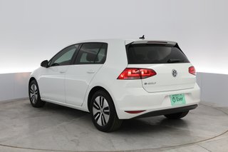 2016 Volkswagen e-Golf — photo 9 of 27