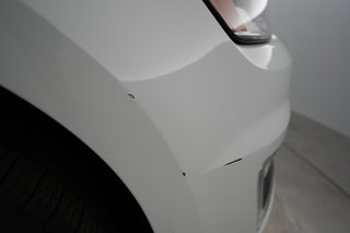 2016 Volkswagen e-Golf — photo 23 of 27