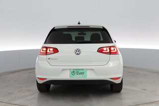 2016 Volkswagen e-Golf — photo 8 of 27