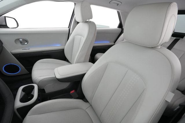 2023 Hyundai IONIQ 5 — photo 17 of 25
