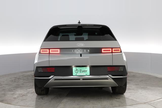 2023 Hyundai IONIQ 5 — photo 10 of 25