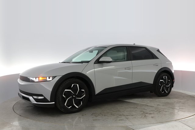 2023 Hyundai IONIQ 5 — photo 12 of 25
