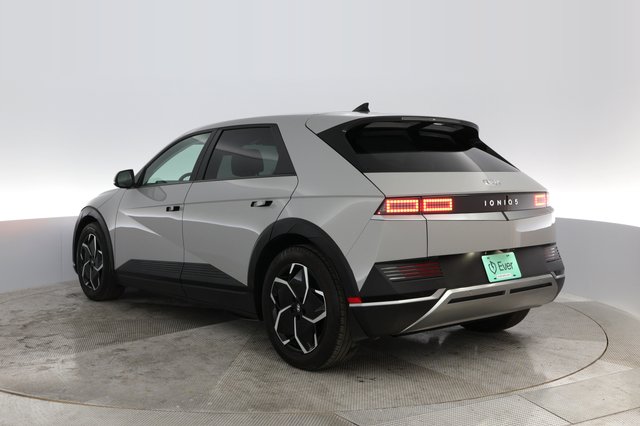 2023 Hyundai IONIQ 5 — photo 11 of 25