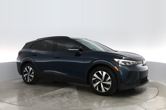 2023 Volkswagen ID.4 — photo 8 of 26