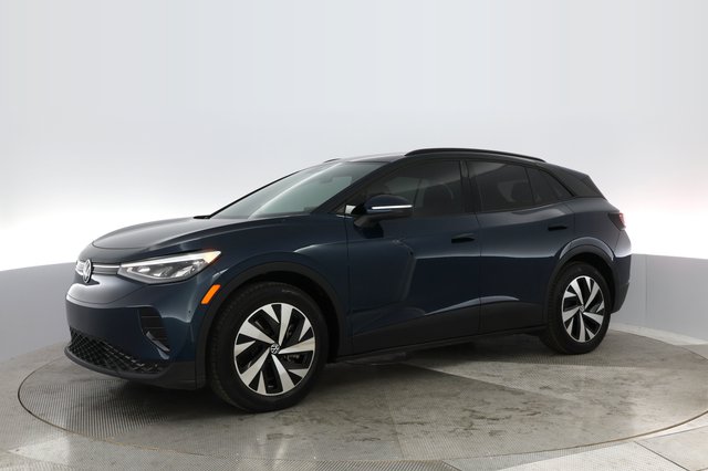 2023 Volkswagen ID.4 — photo 12 of 26