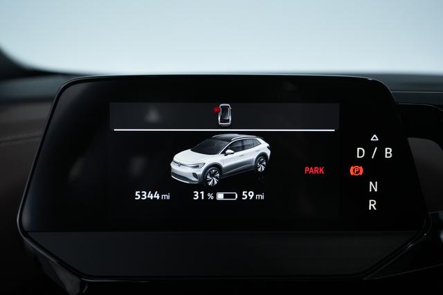 2023 Volkswagen ID.4 — photo 4 of 26