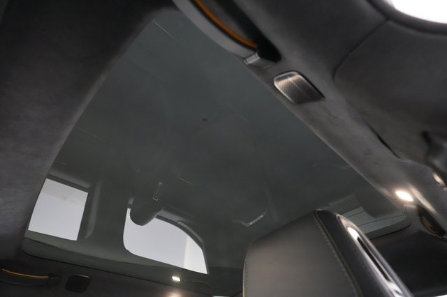 2022 Rivian R1T — photo 23 of 26