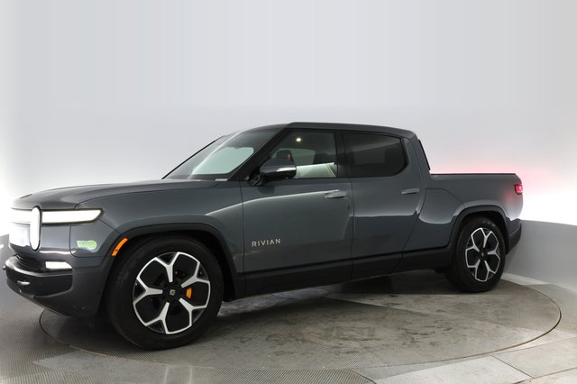 2022 Rivian R1T — photo 12 of 26