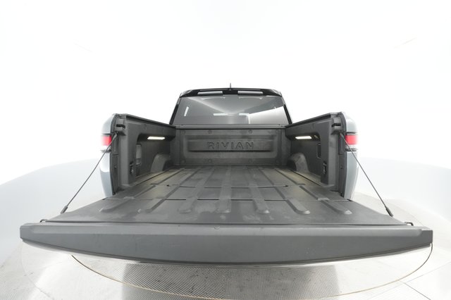 2022 Rivian R1T — photo 21 of 26