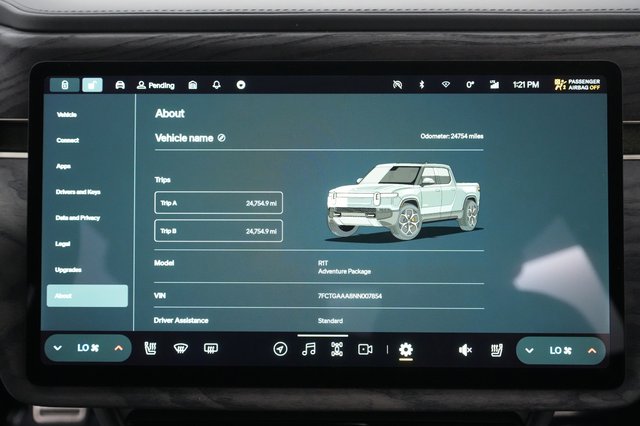 2022 Rivian R1T — photo 25 of 26