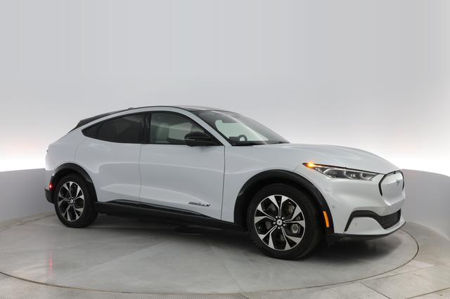 2021 Ford Mustang Mach-E — photo 8 of 30