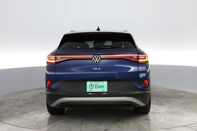 2021 Volkswagen ID.4 — photo 8 of 28