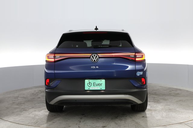 2021 Volkswagen ID.4 — photo 8 of 28