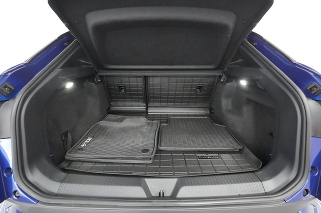 2021 Volkswagen ID.4 — photo 22 of 28