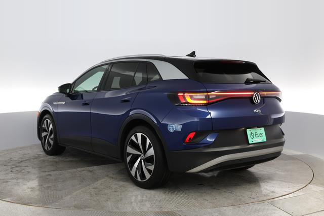 2021 Volkswagen ID.4 — photo 9 of 28