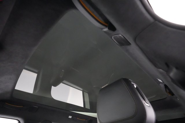 2022 Rivian R1S — photo 24 of 33