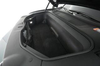 2022 Rivian R1S — photo 22 of 33