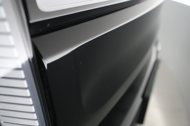 2022 Rivian R1S — photo 29 of 33