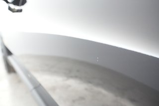 2022 Rivian R1S — photo 25 of 33