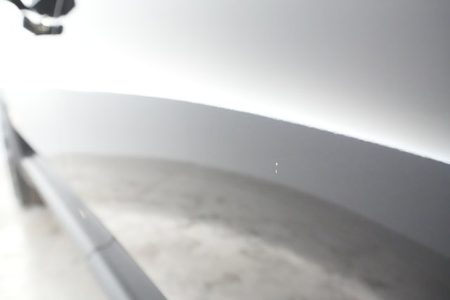 2022 Rivian R1S — photo 25 of 33