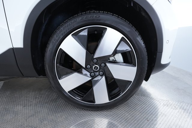 2023 Volvo C40 Recharge — photo 15 of 31
