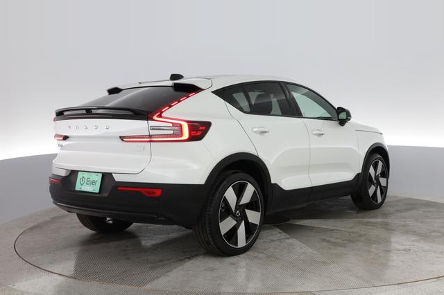 2023 Volvo C40 Recharge — photo 2 of 31
