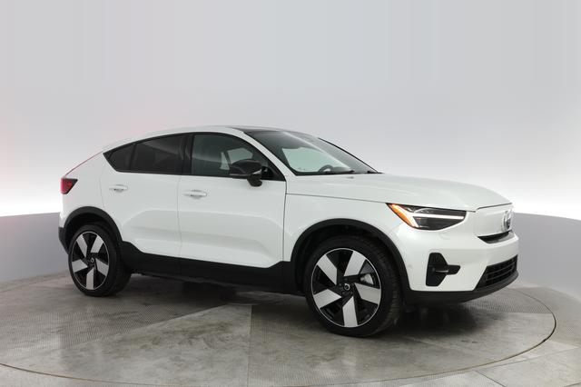 2023 Volvo C40 Recharge — photo 8 of 31