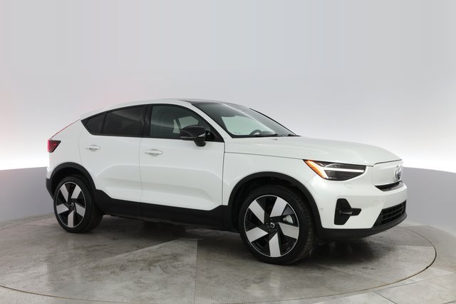 2023 Volvo C40 Recharge — photo 8 of 31