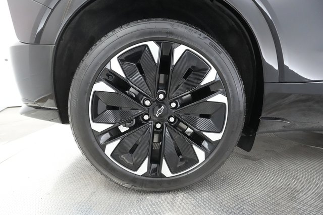 2024 Chevrolet Blazer EV — photo 16 of 40