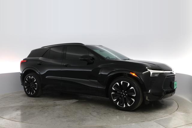 2024 Chevrolet Blazer EV — photo 8 of 40