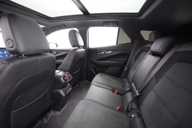 2024 Chevrolet Blazer EV — photo 18 of 40