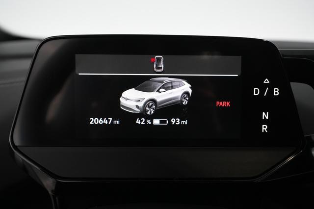 2023 Volkswagen ID.4 — photo 3 of 21