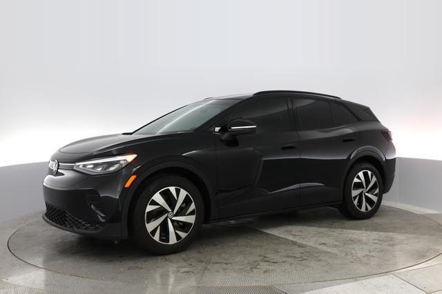 2023 Volkswagen ID.4 — photo 9 of 21