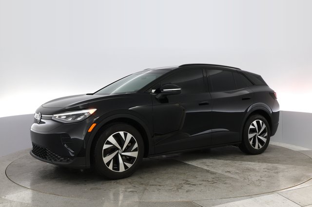 2023 Volkswagen ID.4 — photo 9 of 21