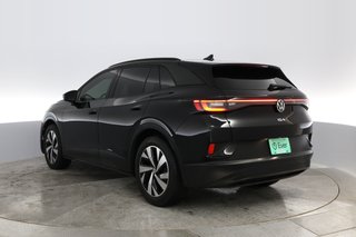 2023 Volkswagen ID.4 — photo 8 of 21