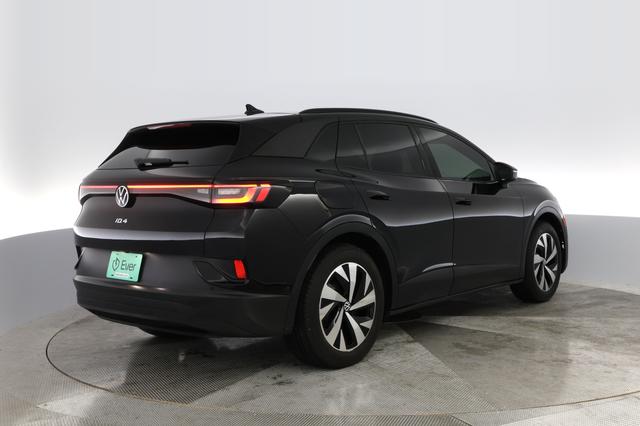 2023 Volkswagen ID.4 — photo 2 of 21